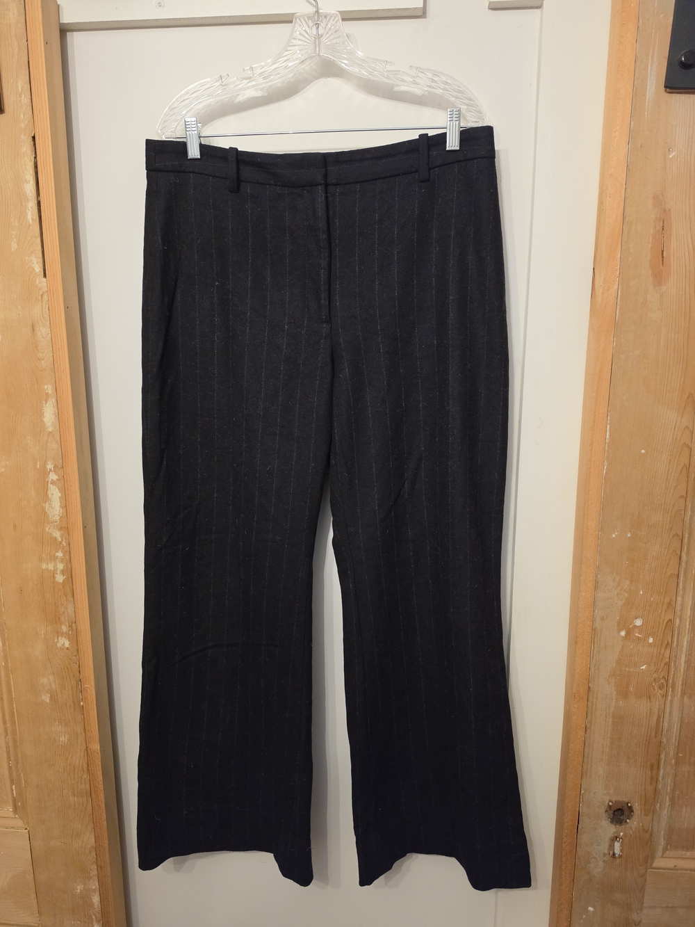 Banana Republic Gray Wool Pinstripe Wide-Leg Trousers (14)
